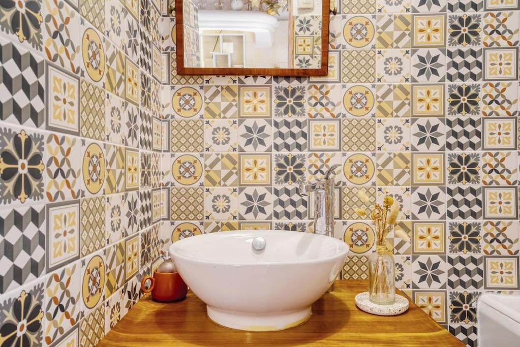 Chambre Atypique Dans Cafe Healthy Saint-Paul-de-Vence Bagian luar foto
