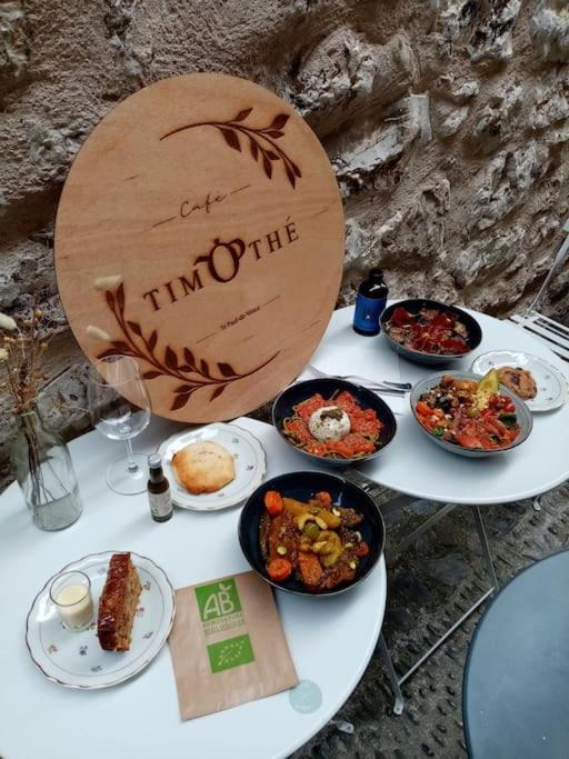 Chambre Atypique Dans Cafe Healthy Saint-Paul-de-Vence Bagian luar foto